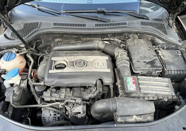 Skoda Superb cena 39999 przebieg: 173500, rok produkcji 2012 z Wrocław małe 172
